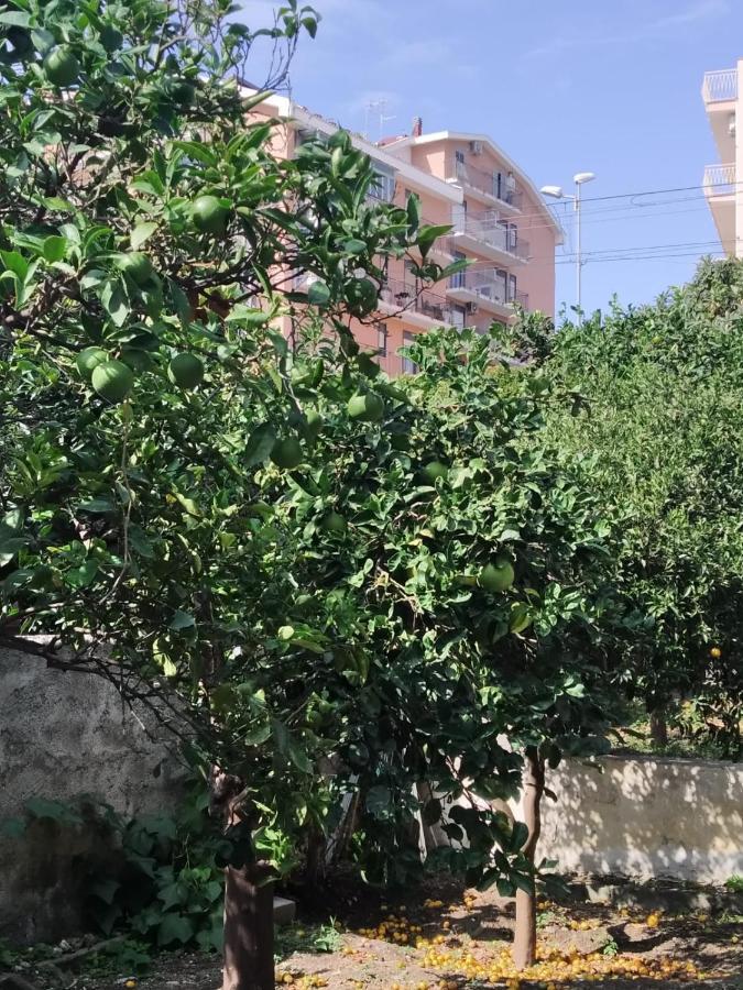 Appartamenti Mantarro Travel And Living Santa Teresa Di Riva Εξωτερικό φωτογραφία